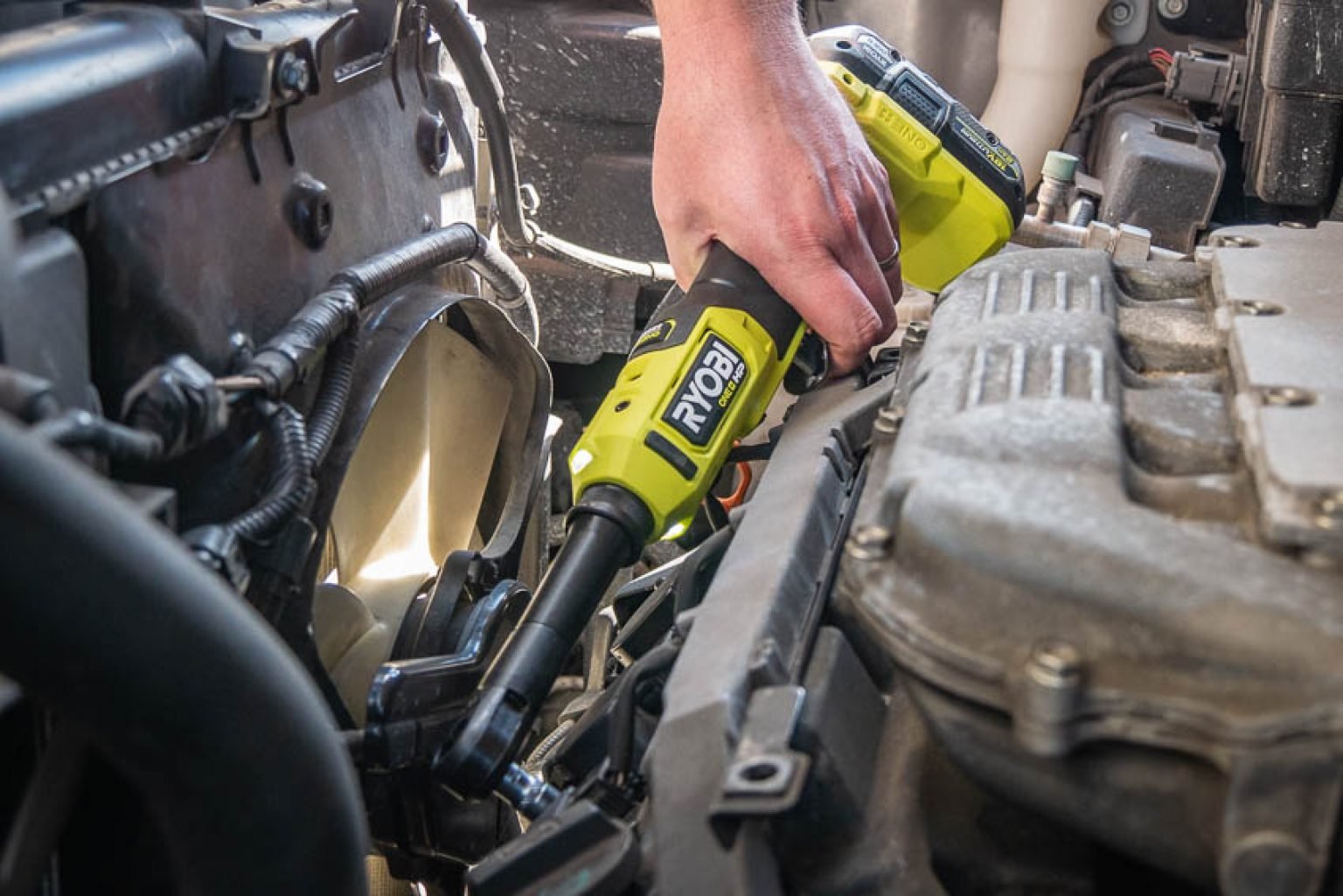 Ryobi ONE+ 18V HP Brushless Cordless Extended Reach Ratchet Review ...