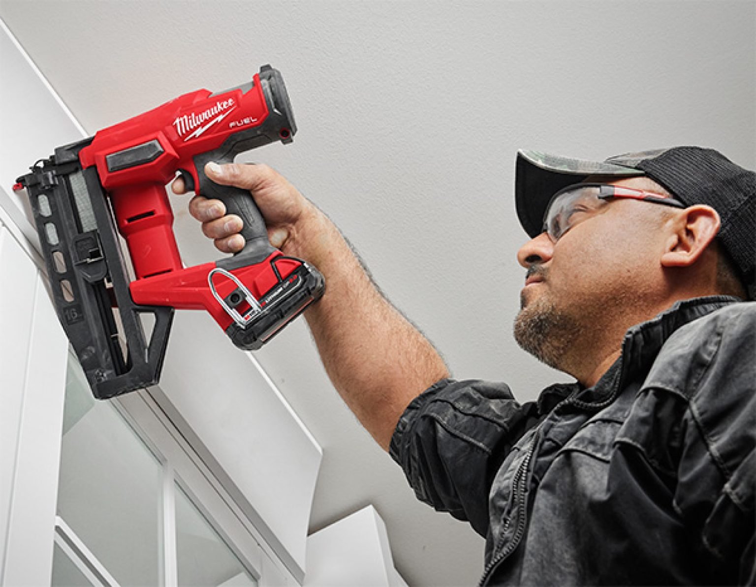 New Milwaukee M18 Fuel Straight Finish Nailer (Gen 2) ToolKit